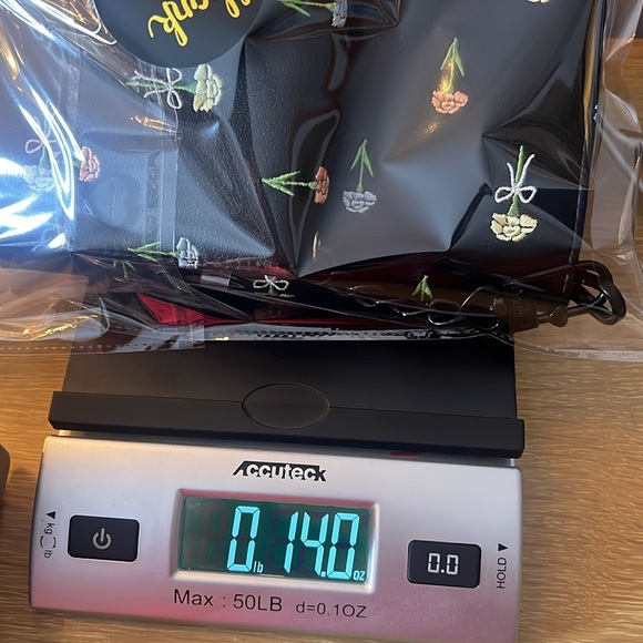 Betsey Johnson Sybil Flower Print Crossbody Purse with Matching Card Holder - Picture 7 of 7